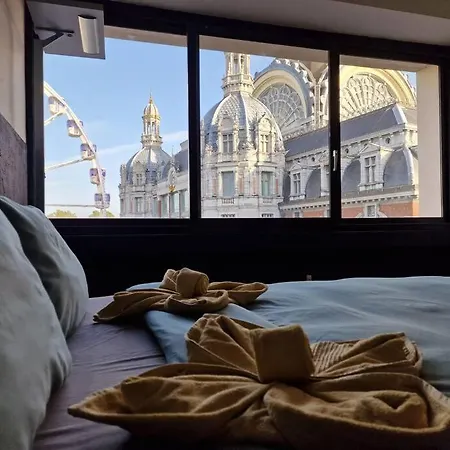Stunning View + Japan Design Bed @ Station شقة